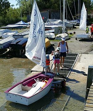 Jugendgruppe des FC Seeshaupt beim Segeltraining